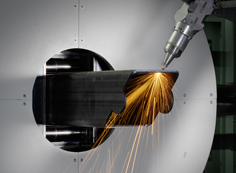 Taglio laser CNC per tubi e profilati di grandi dimensioni